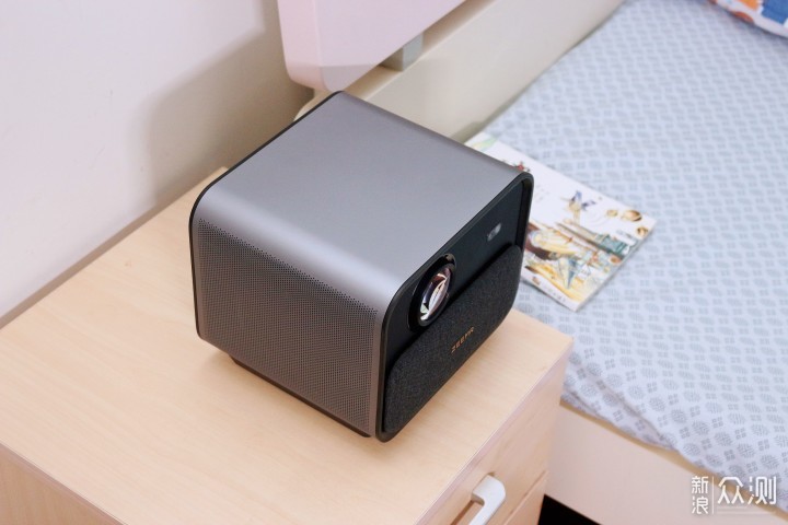 摆事实讲道理,四款大销量千元投影实测对比_新浪众测