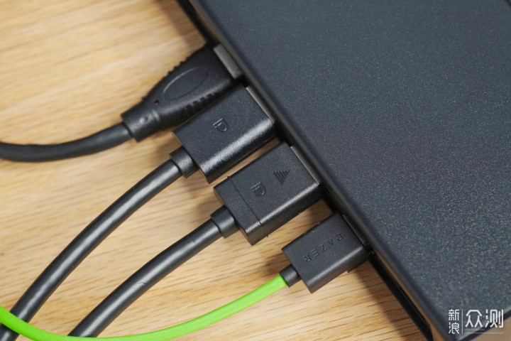 超级工作台必备，贝尔金4K扩展坞+108W充电器_新浪众测