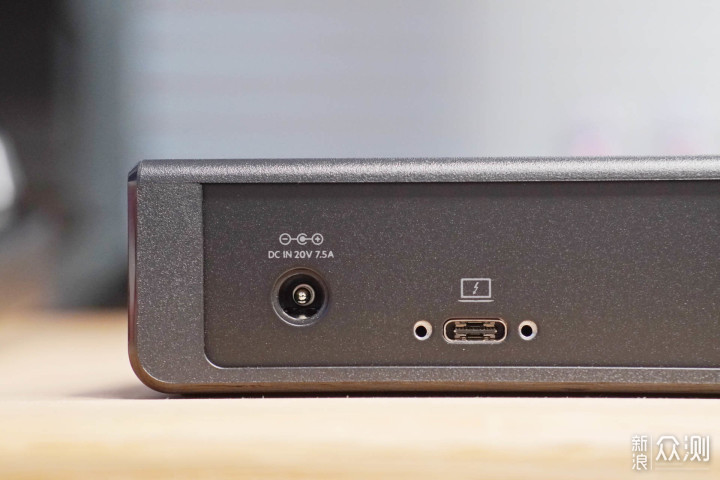 超级工作台必备，贝尔金4K扩展坞+108W充电器_新浪众测