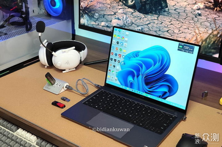 电竞桌面再怎么无线,也逃不过一根USB延长线_新浪众测