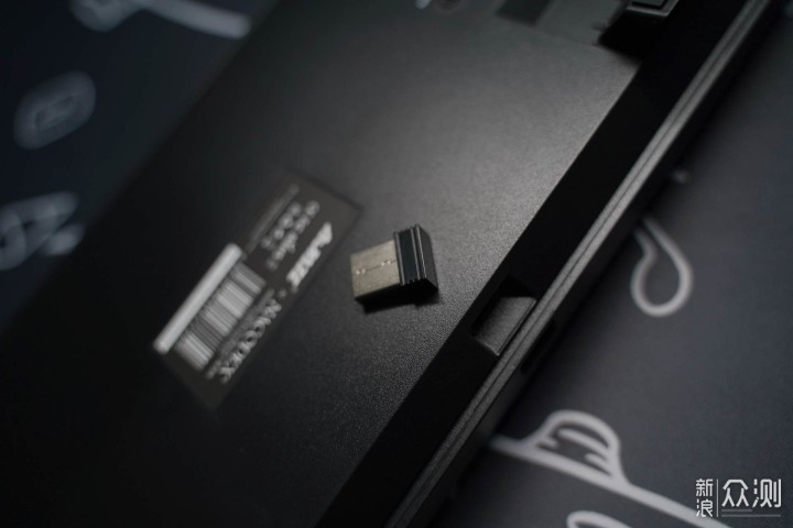诚意来袭，黑爵AK816 Pro三模gasket机械键盘_新浪众测
