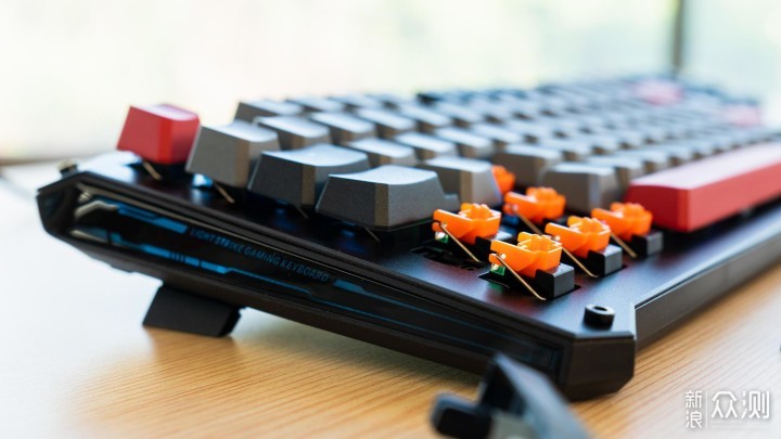 电竞机械键盘该有的样子，血手幽灵B930评测_新浪众测