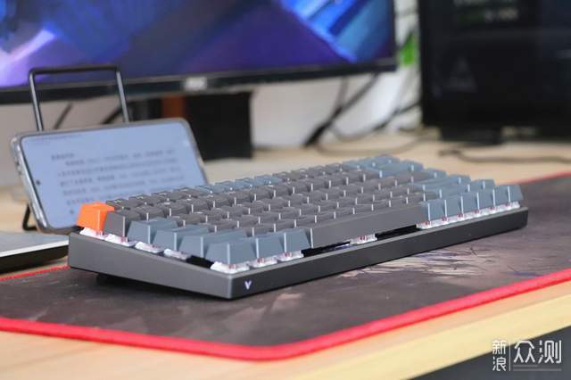 短小精悍！雷柏V700-8A机械键盘无线还多模_新浪众测