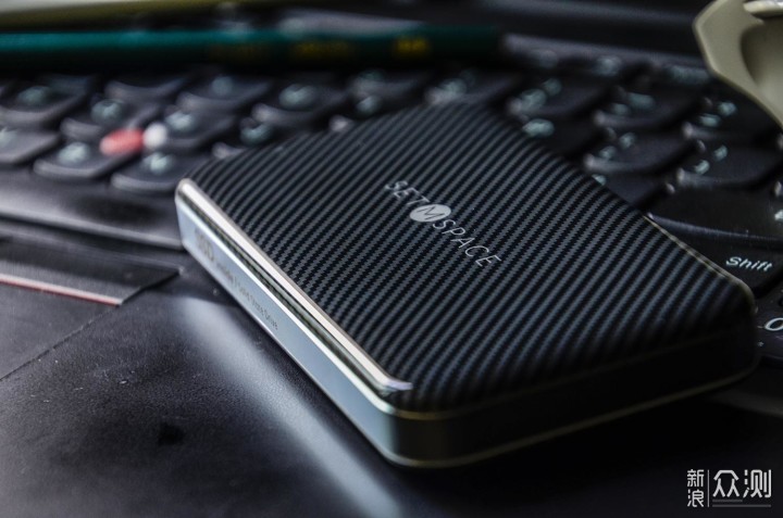 小巧大容量，高速商务风：SETMSPACE移动盘L10_新浪众测