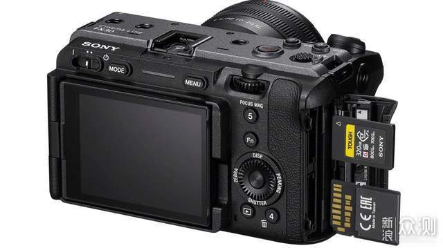 索尼 FX30:年轻人第一台电影机,卖 1.4 万_新浪众测