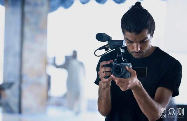 索尼 FX30:年轻人第一台电影机,卖 1.4 万_新浪众测