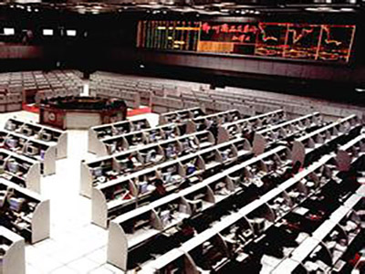 收评：沪深两市震荡回调 消费板块表现不佳