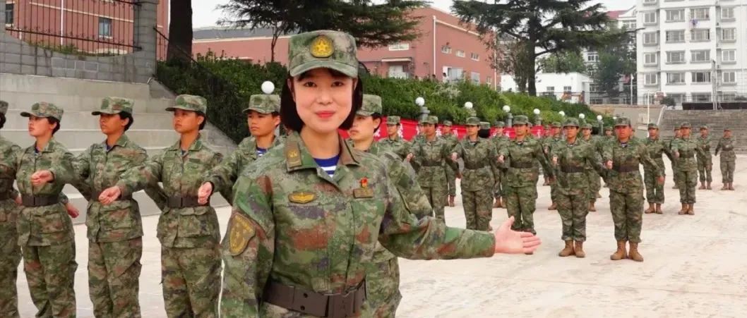 海军小姐姐带你解锁女兵新训生活,真的爱了_手机新浪网