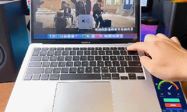 一物兩用舒適辦公!筆記本摺疊支架音箱測評!_新浪眾測