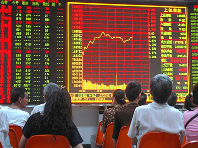 开盘：三大指数集体高开创指涨0.65% 房地产板块涨幅居前
