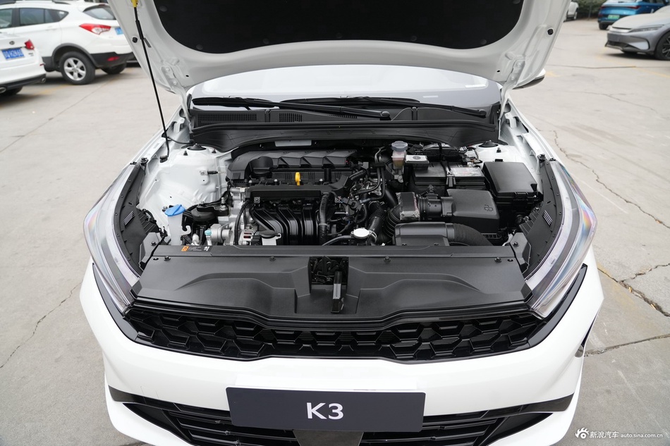 2023款起亚K3 1.5L CVT豪华版