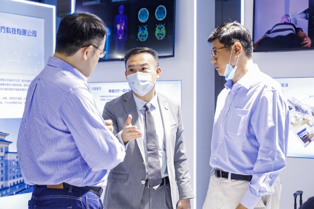 https://r.sinaimg.cn/large/article/046e0543f5479040029ce909a5b8f19a