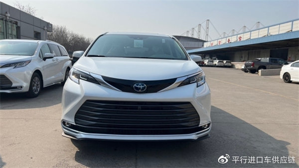 　　摄图：为本公司现车实拍图片（未经允许，切勿转载）