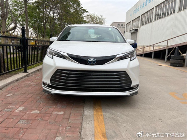 　　摄图：为本公司现车实拍图片（未经允许，切勿转载）