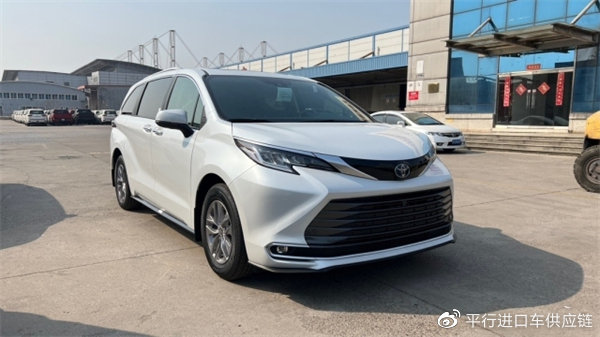 　　摄图：为本公司现车实拍图片（未经允许，切勿转载）