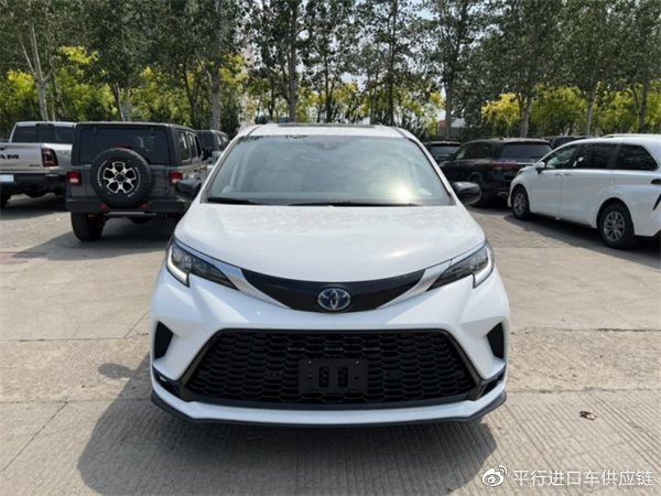 　　摄图：为本公司现车实拍图片（未经允许，切勿转载）