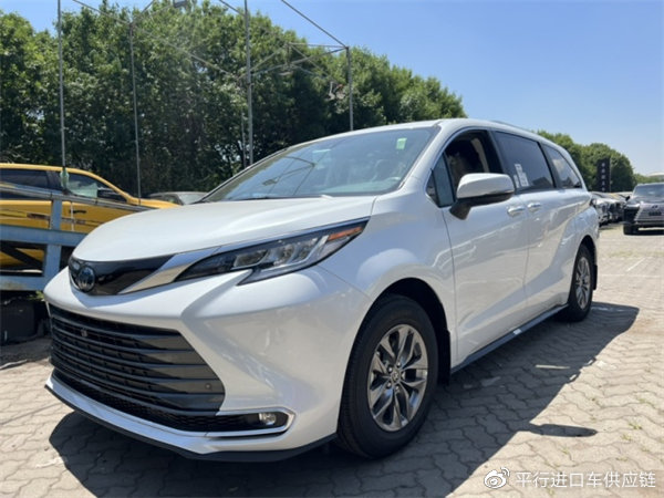 　　摄图：为本公司现车实拍图片（未经允许，切勿转载）