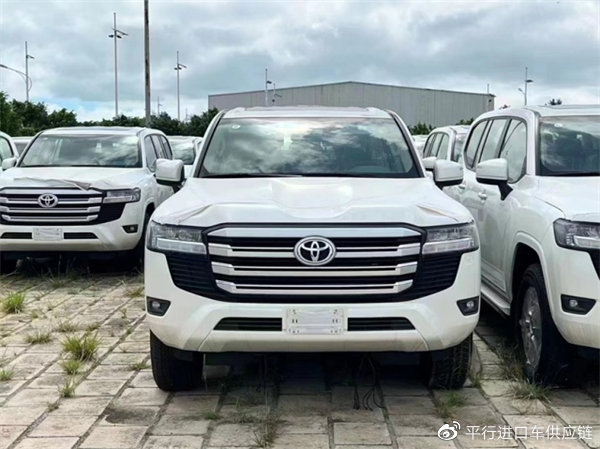 　　摄图：为本公司现车实拍图片（未经允许，切勿转载）