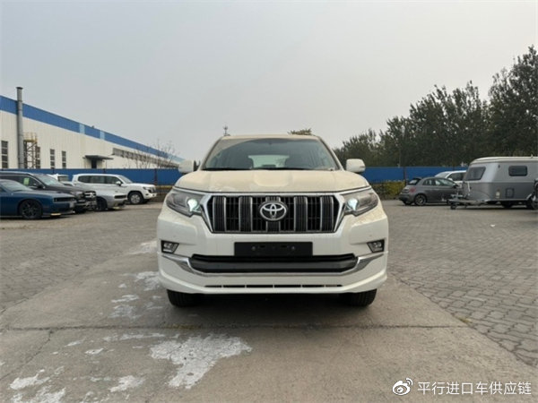 　　摄图：为本公司现车实拍图片（未经允许，切勿转载）