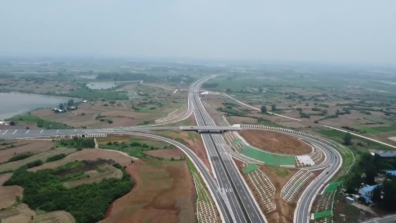 明巢高速今天全线通车