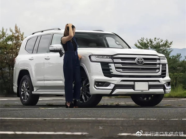 　　摄图：为本公司现车实拍图片（未经允许，切勿转载）