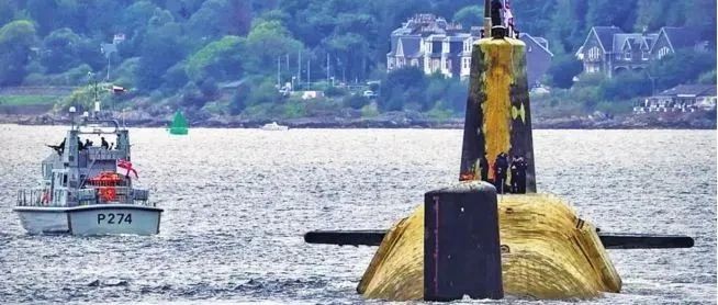 英国核潜艇超期服役风险高