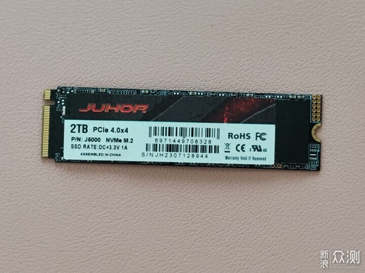 J300 Ssd pcie 4.0的玖合J5000固態硬盤只要3.0的錢 - 新浪香港