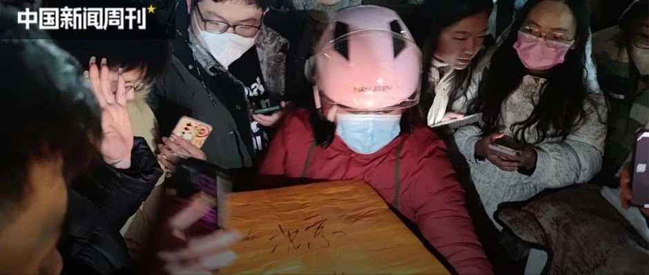 “鹅腿阿姨”停烤了