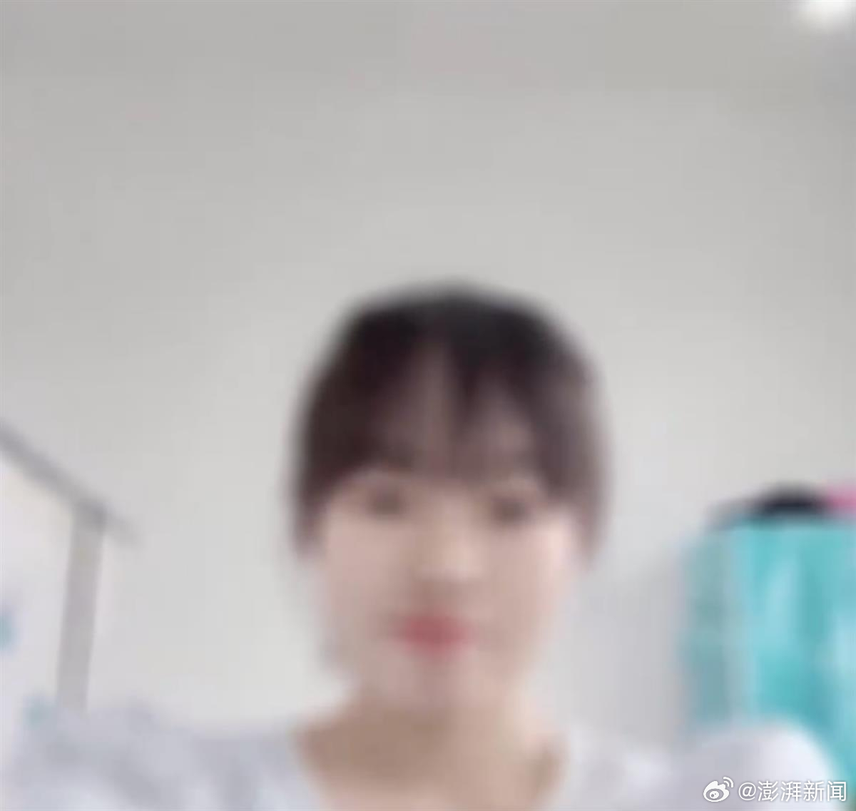 丈夫每月发工资就神秘失联，妻子偷偷尾随，真相让人泪目