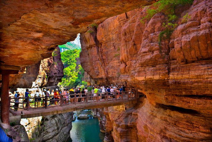 修武县首届云台山怀连翘观花月系列活动在云台山启动