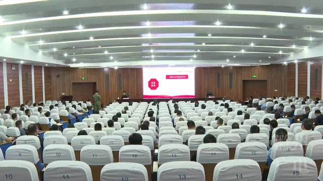 吴晓峰在市委党校春季主体班作专题辅导报告