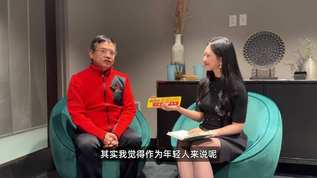 东方港湾董事长但斌聊美股_手机新浪网