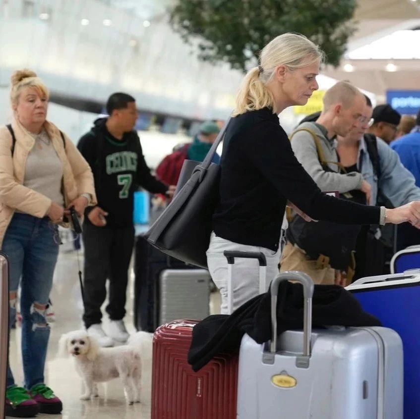 加拿大人不去美国了，加币也不去了？旅游数据暴跌35%，汇市风声鹤唳