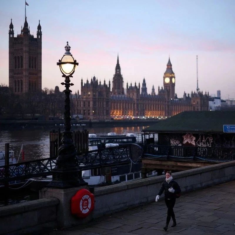 OECD警示+英美谈判遇阻，英镑面临宏观与政治双重夹击