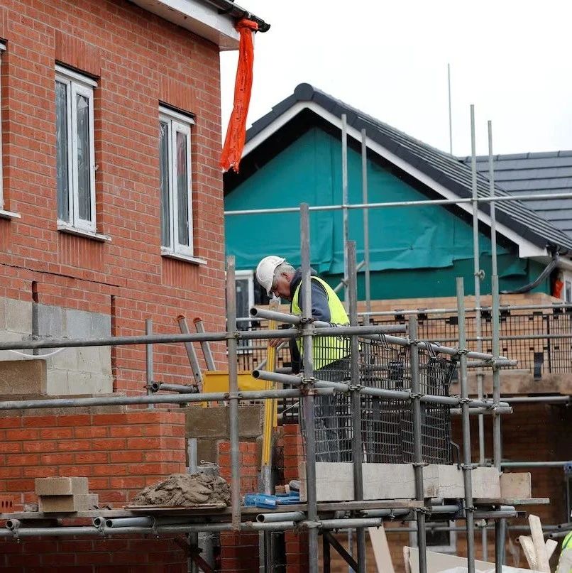 英镑GBPUSD快撑不住了？特朗普来信、工党内乱、央行放鸽齐袭击