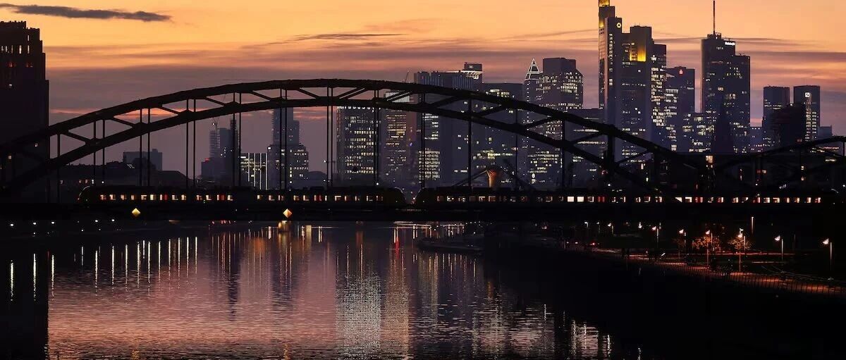 美联储降息前夜，德国景气指数大超预期点燃市场，欧元EURUSD创2021年9月以来新高