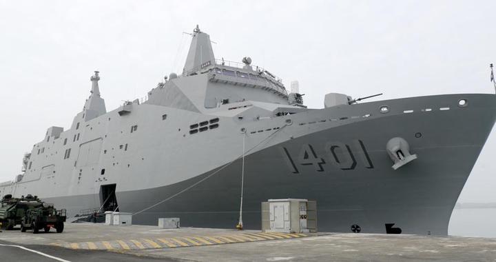 又爆意外！台媒：台吨位最大两栖船坞运输舰“玉山舰”叶片断裂“缺角”，台海军急查原因