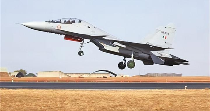 亚美尼亚否认购买印度战机