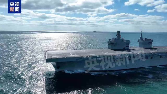 海军四川舰顺利完成首次航行试验