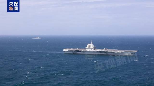 独家视频丨福建舰开展入列后首次海上实兵训练