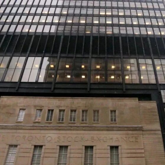 加币危机感拉满！央行罕见“敲警钟”：25 年生产力崩塌，经济已无力抵御冲击