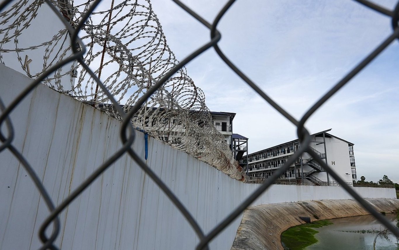 前警察厅长履新驻柬大使，韩国政府发起史上最大规模单边制裁