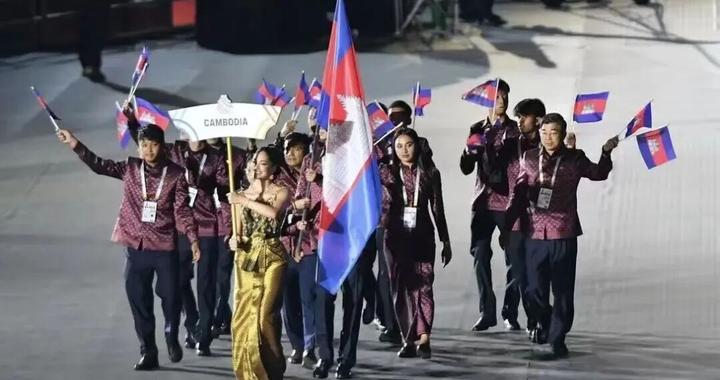 柬埔寨突然宣布退出，代表团紧急回国