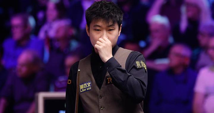 台球皇帝亨得利怒斥赵心童缺少耻辱感：他真离谱，输球的时候还笑