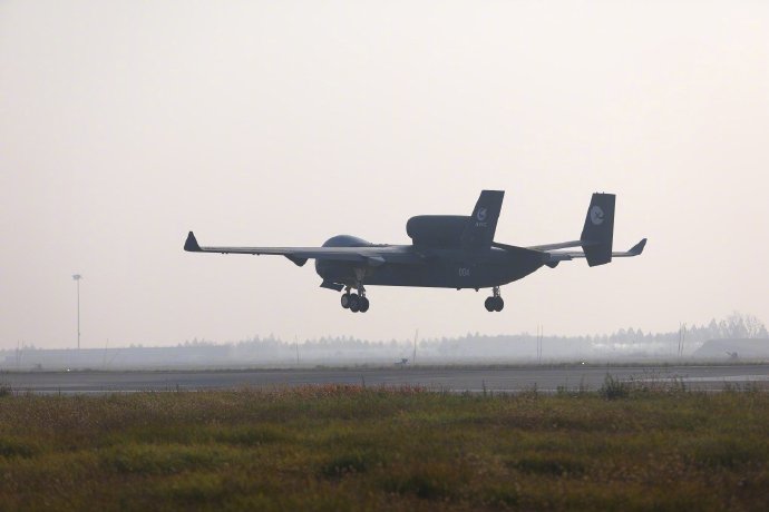 九天无人机首飞成功，将如何引领中国低空经济新纪元？