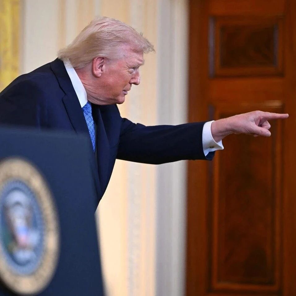 特朗普：认定委内瑞拉现政府是“外国恐怖组织”！他已下令封锁所有进出委内瑞拉受制裁油轮，委国防部长：绝无投降的可能