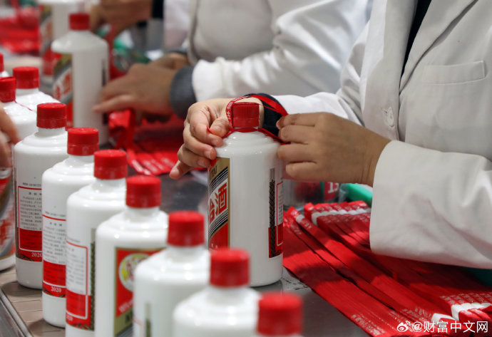 白酒行业库存高企，茅台自救会引发新一轮洗牌吗？