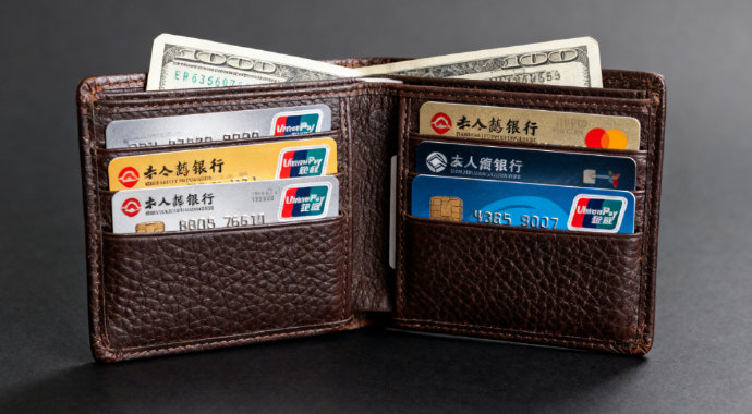 银行清退休眠账户背后，金融风险防控如何重塑个人投资版图？