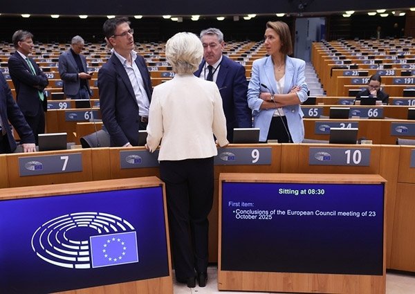 单一供应商采购占比骤降55%，半导体企业如何破解供应链生死劫？