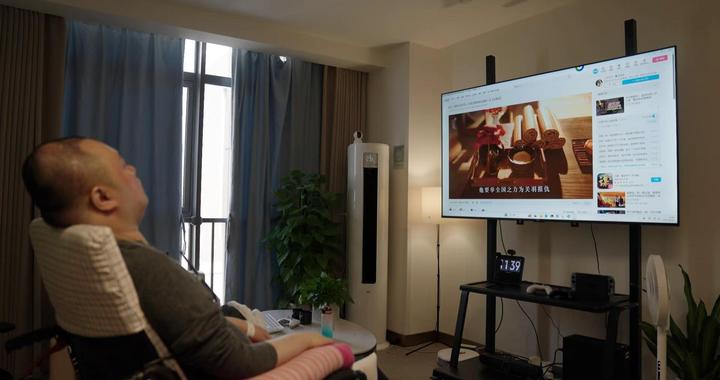 脑机接口“狂飙”：马斯克开启大规模量产，中国玩家集体“插脑”冲刺